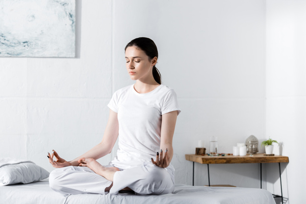 Transform Your Day with Just 5 Minutes of Meditation